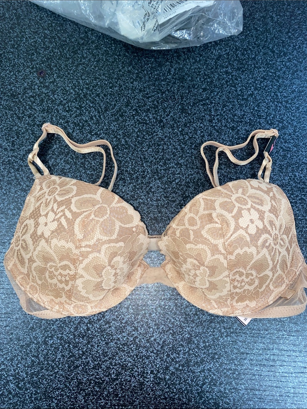 Victoria's Secret Floral nude beige sexy tee Lacie push up bra praline 32A